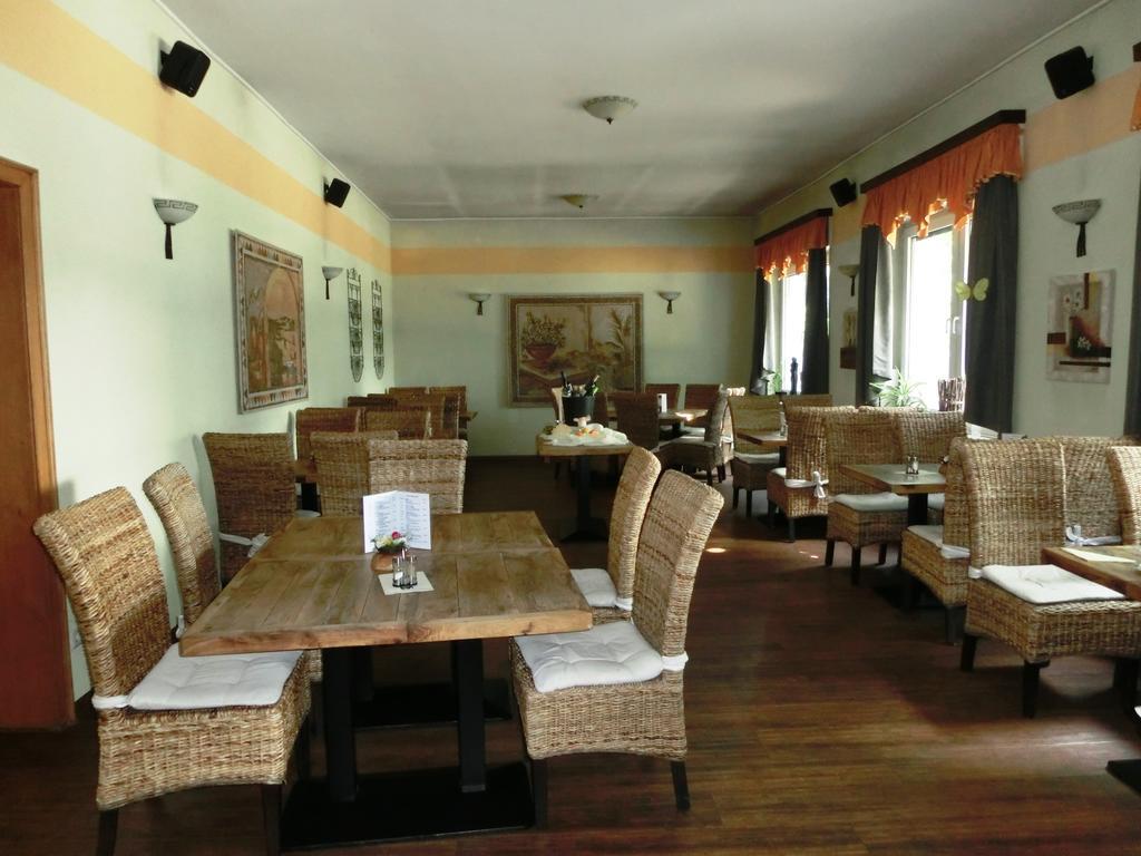 Raffelberger Hof Hotel Mulheim an der Ruhr Bagian luar foto